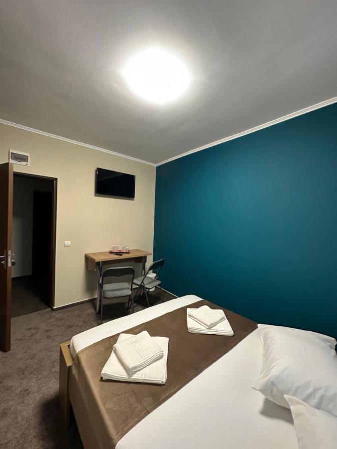 Hotel Freedom&Relax à Buzău Extérieur photo