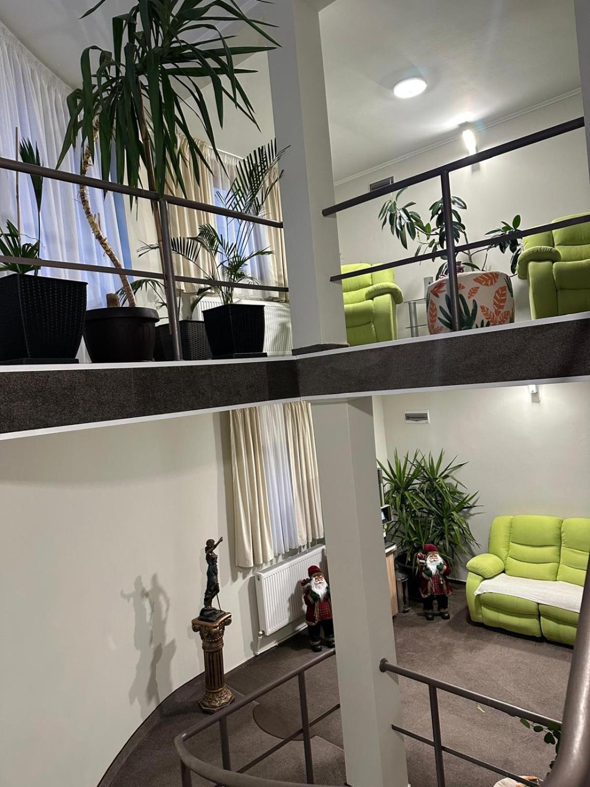 Hotel Freedom&Relax à Buzău Extérieur photo